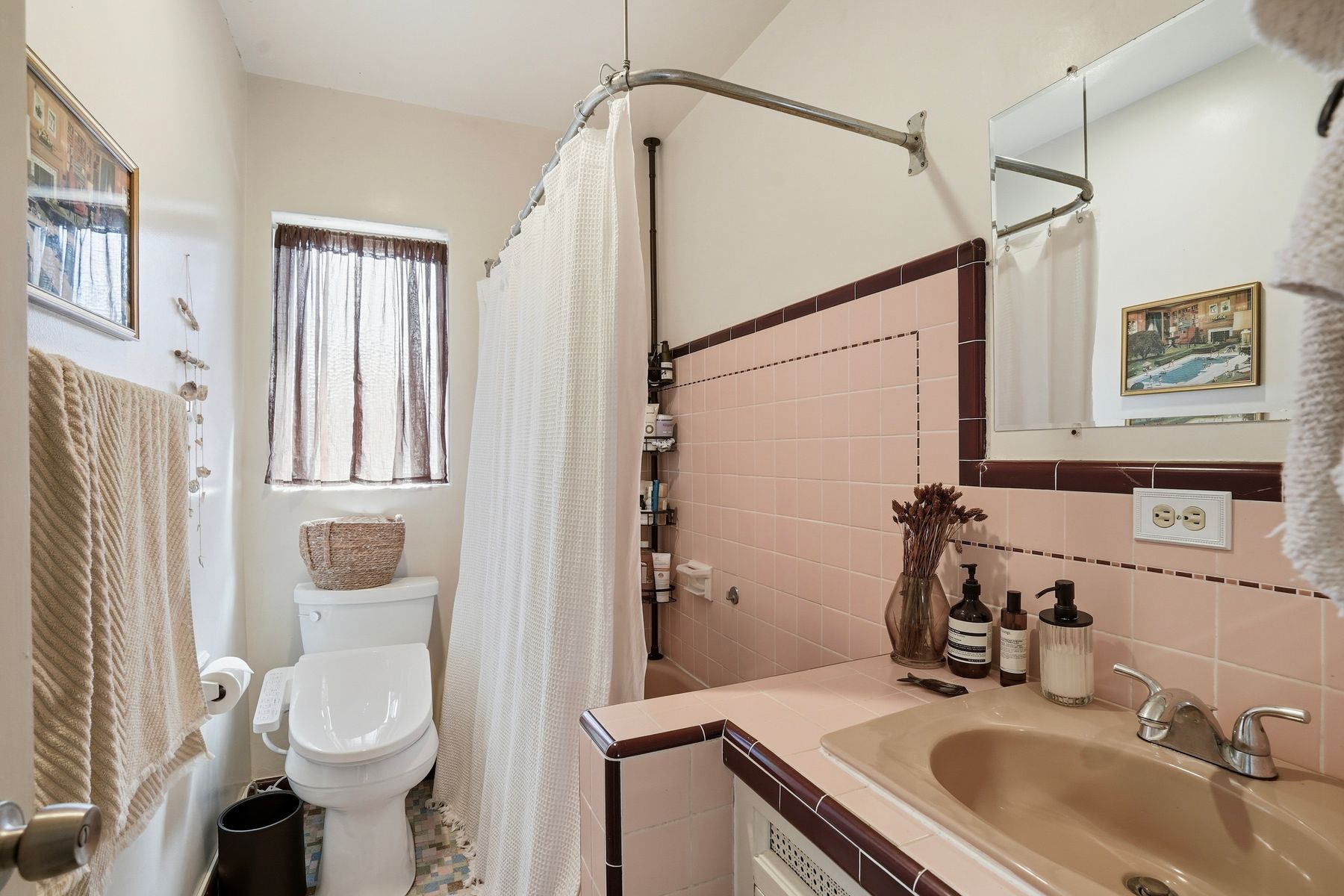 Bath finish in vacant unit